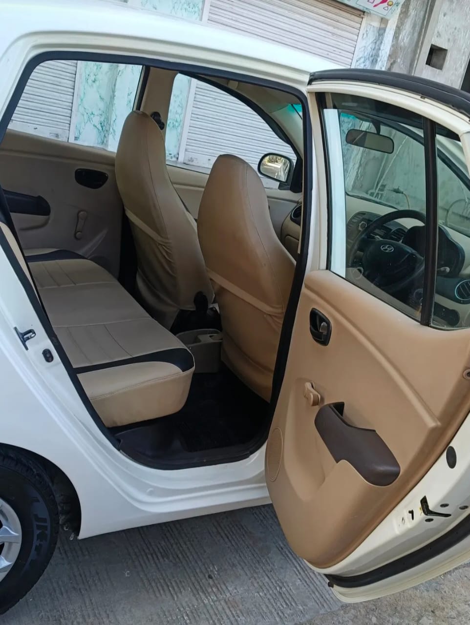 car8